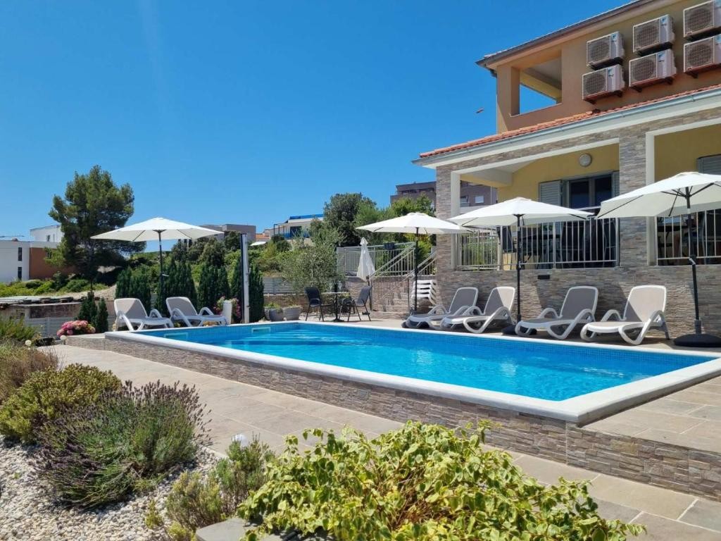 Дом в Медулине, Хорватия, 280 м² - фото 1