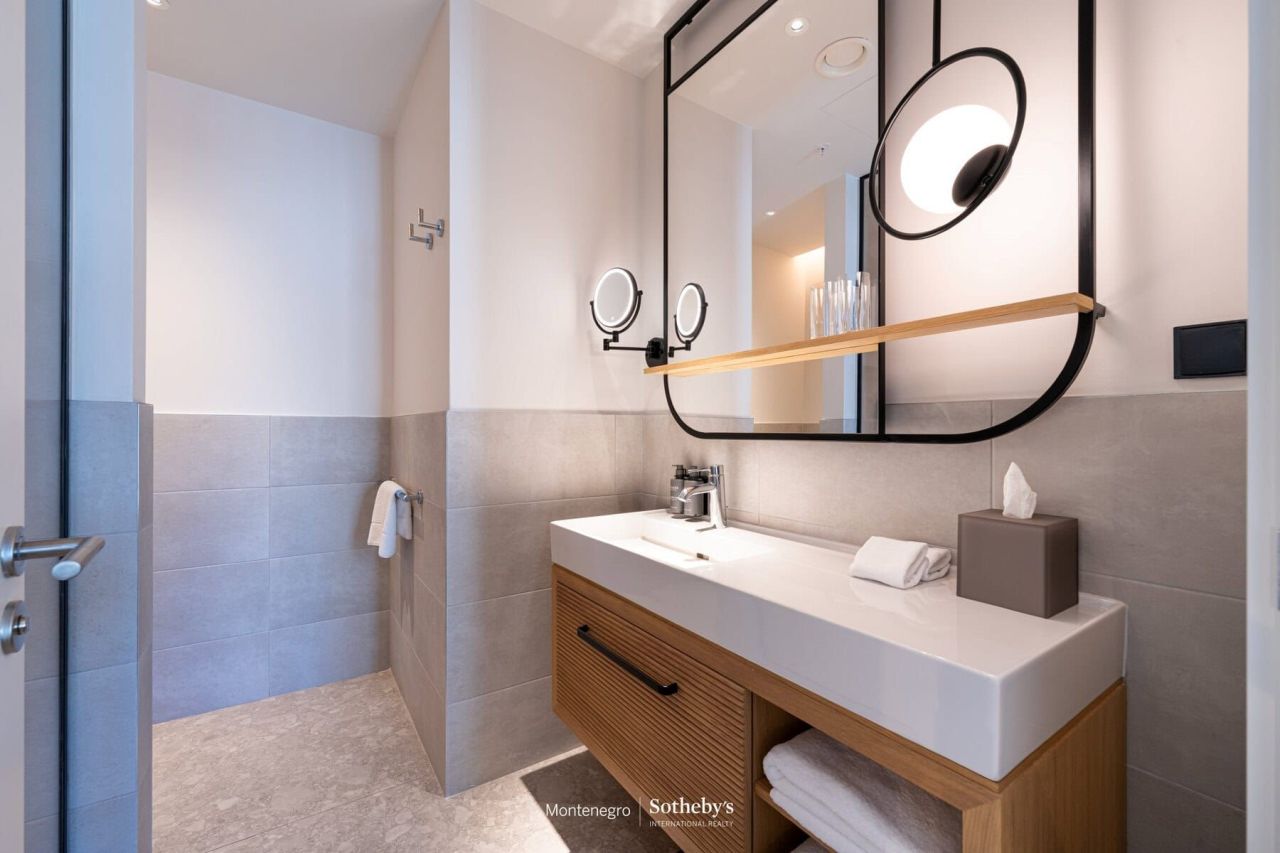 Апартаменты в Тивате, Черногория, 90 м² - фото 13