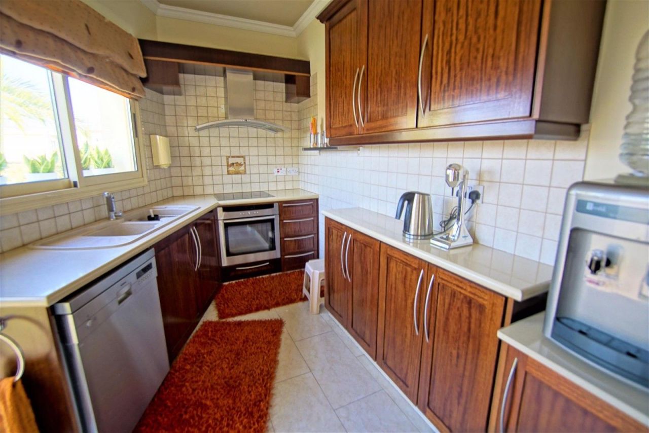 Вилла в Пафосе, Кипр, 197 м² - фото 9