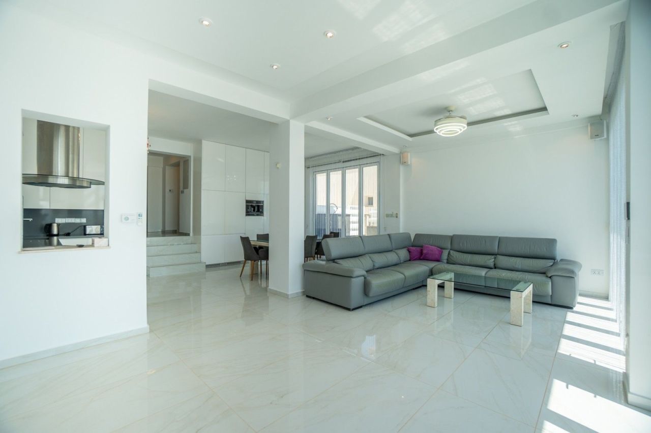 Вилла в Пафосе, Кипр, 200 м² - фото 12
