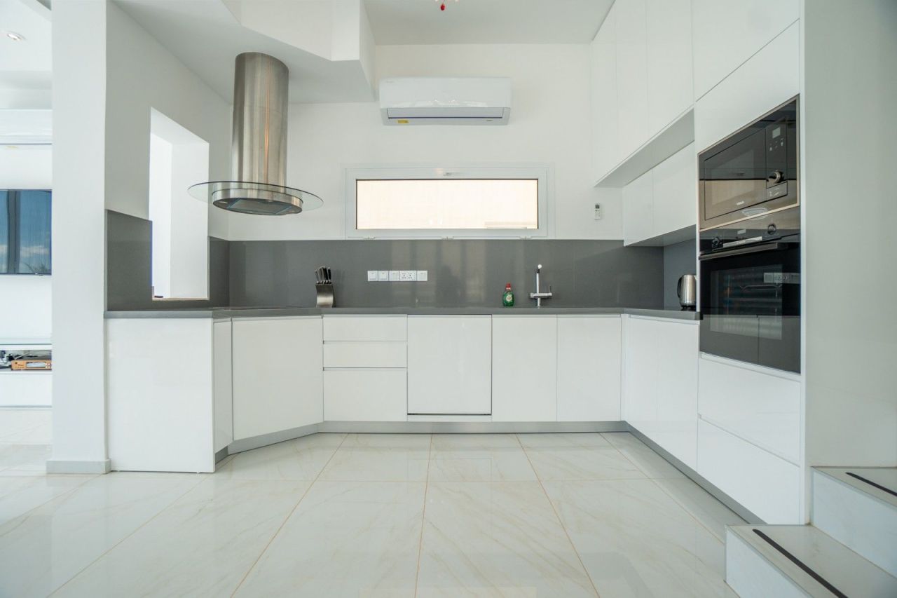 Вилла в Пафосе, Кипр, 200 м² - фото 15