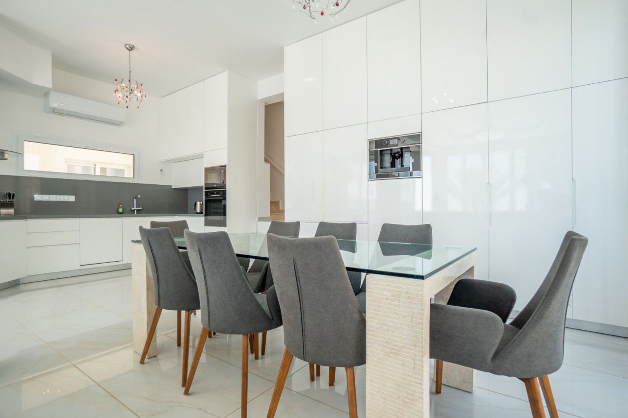 Вилла в Пафосе, Кипр, 200 м² - фото 18