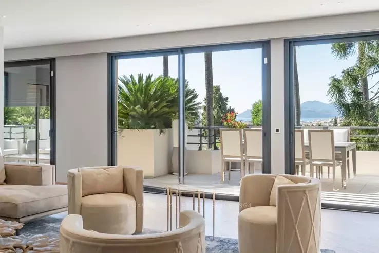 Квартира в Каннах, Франция, 247 м² - фото 2