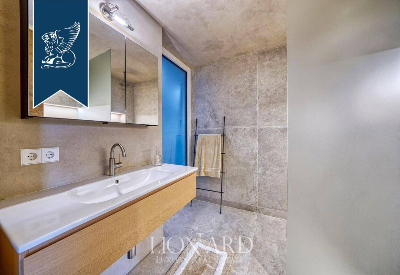 Вилла в Брешии, Италия, 400 м² - фото 18
