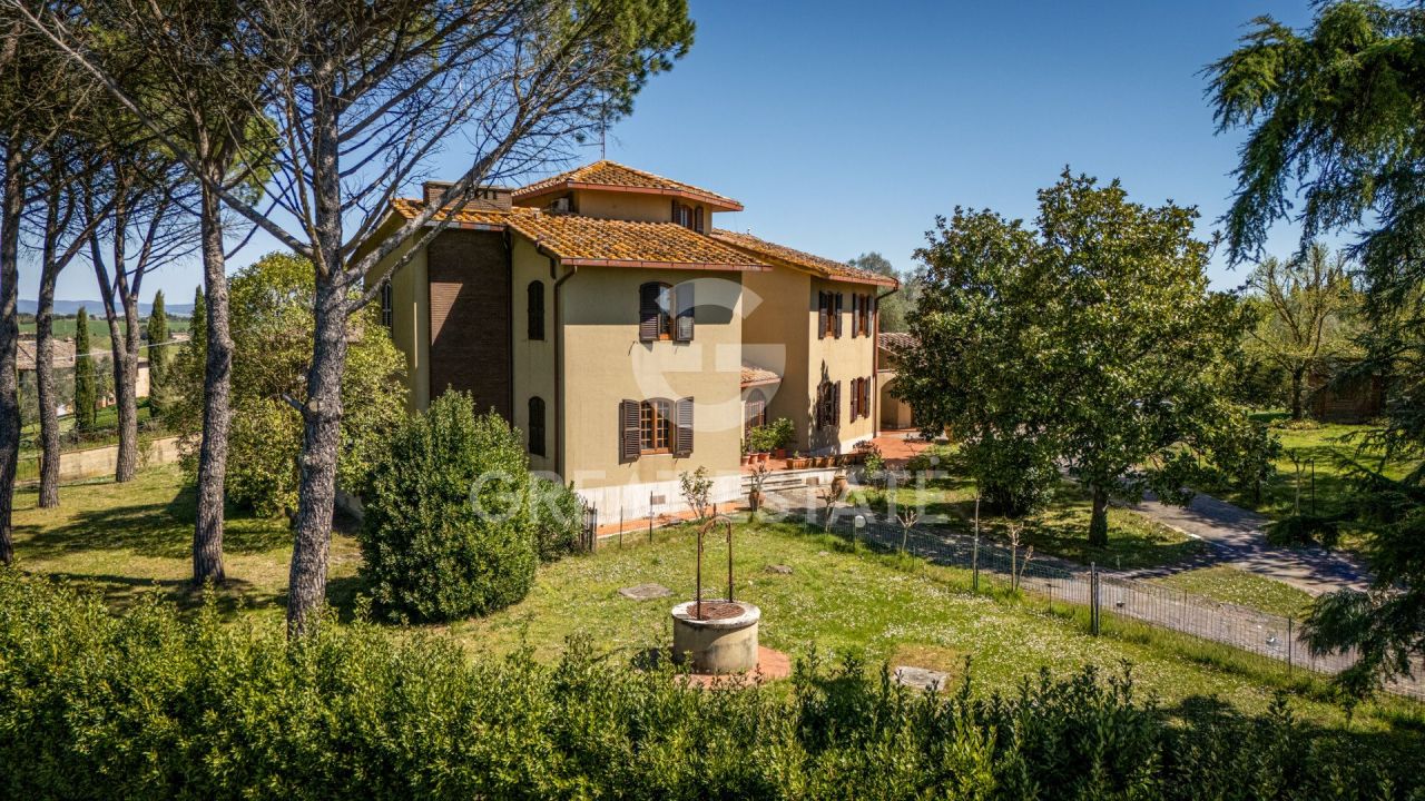 Вилла в Сиене, Италия, 433 м² - фото 3