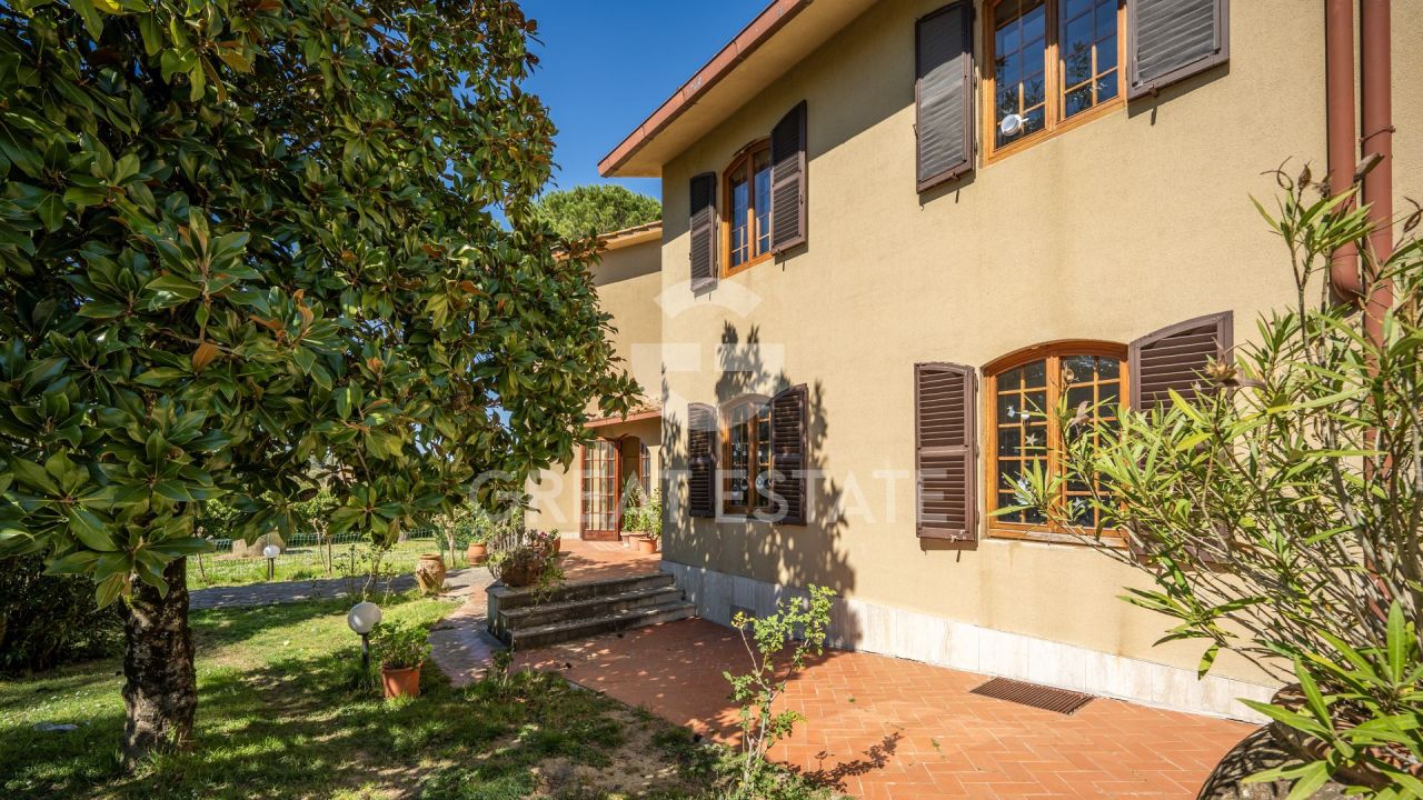 Вилла в Сиене, Италия, 433 м² - фото 7