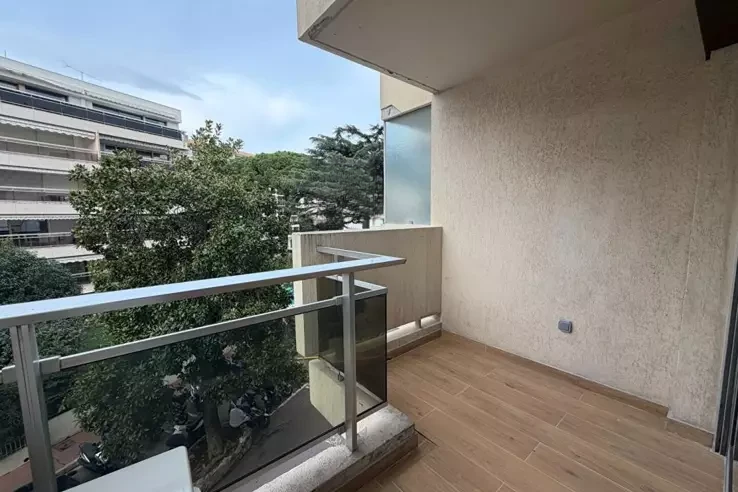 Квартира в Каннах, Франция, 18 м² - фото 2