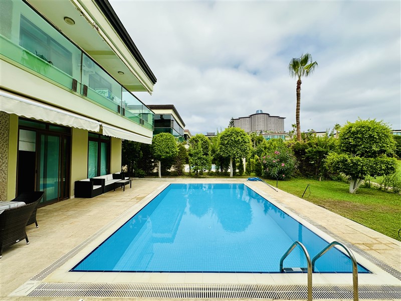 Вилла в Алании, Турция, 245 м² - фото 1