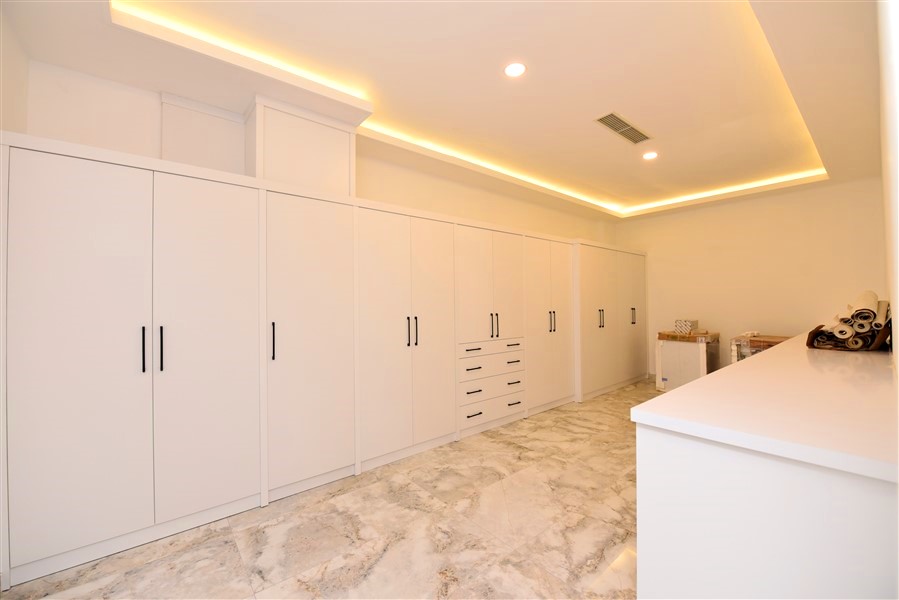 Вилла в Алании, Турция, 700 м² - фото 16