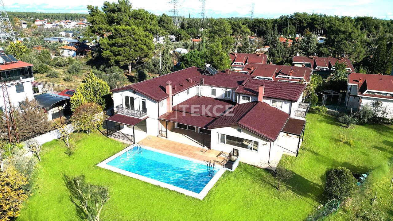 Вилла в Анталии, Турция, 864 м² - фото 1