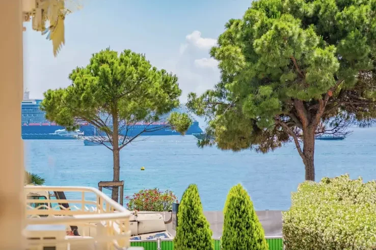 Квартира в Каннах, Франция, 75 м² - фото 1