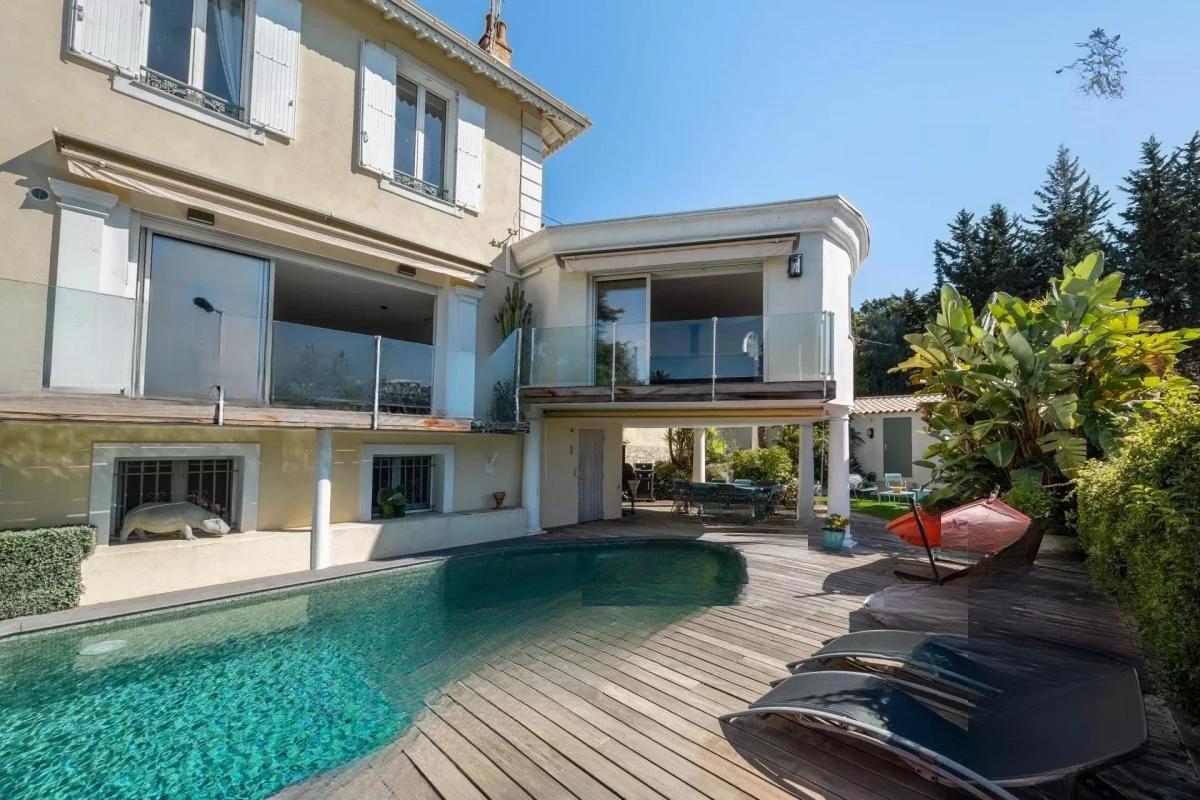 Квартира в Каннах, Франция, 135 м² - фото 1