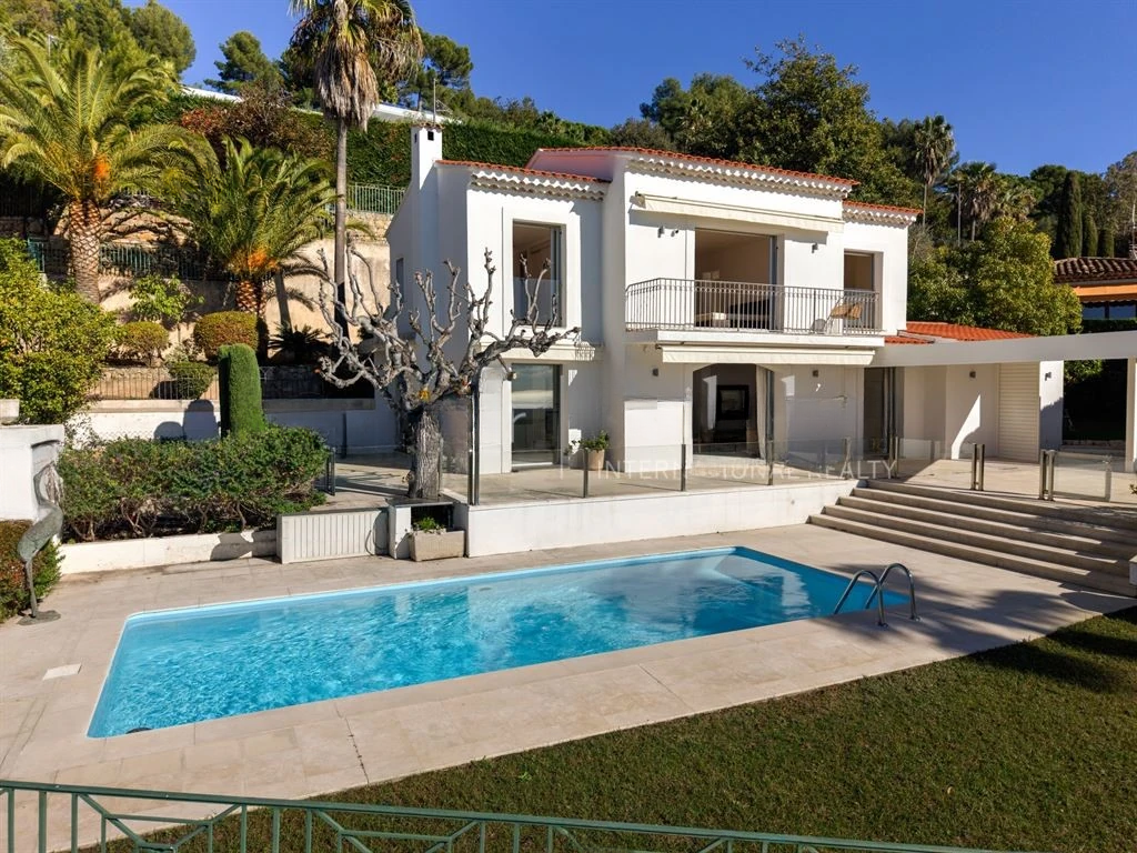 Квартира в Каннах, Франция, 211 м² - фото 2