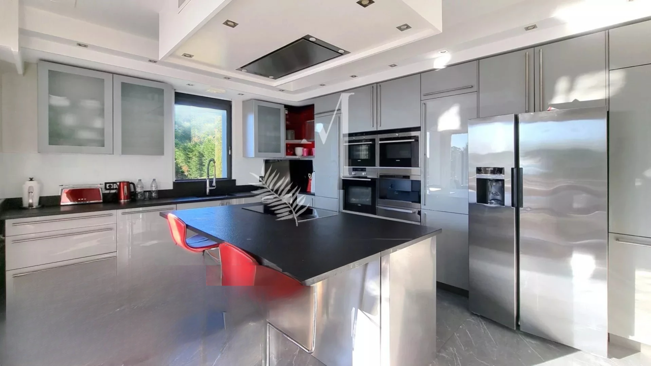 Квартира в Каннах, Франция, 350 м² - фото 9