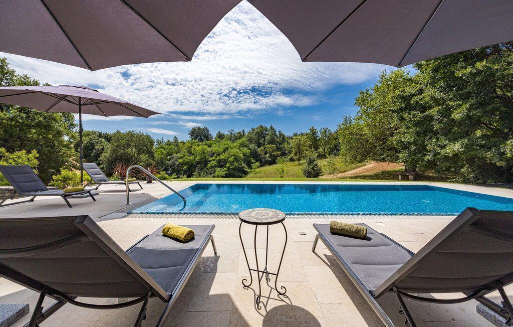 Вилла Pazin, Хорватия, 300 м² - фото 2