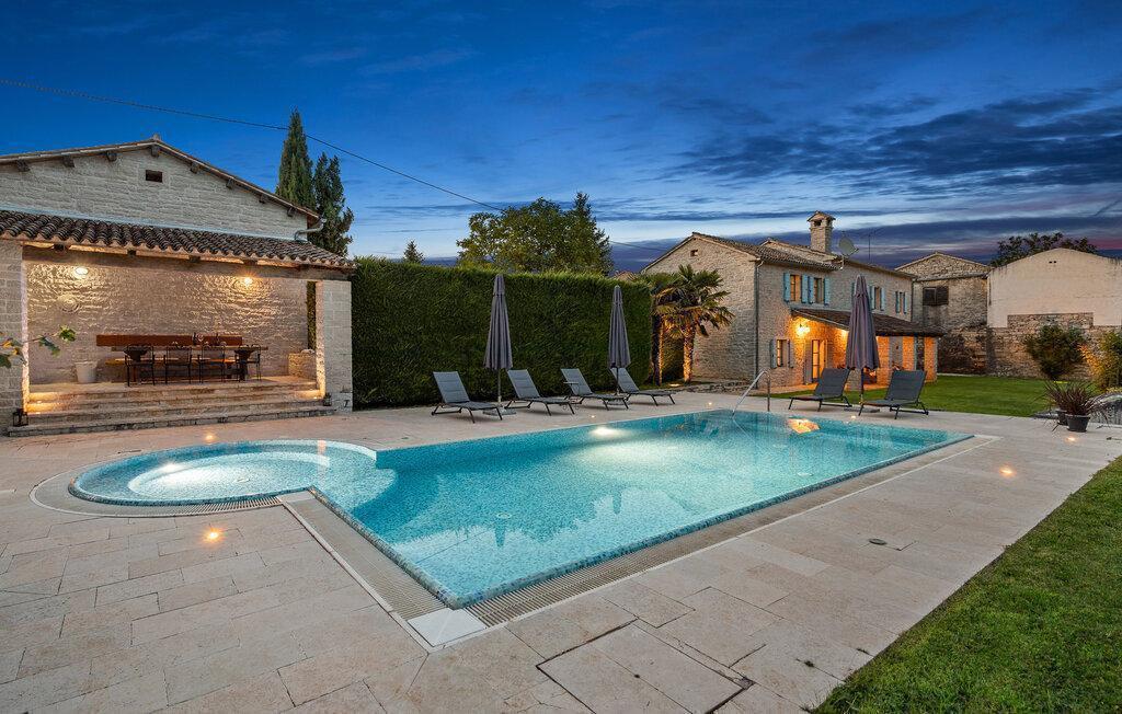 Вилла Pazin, Хорватия, 300 м² - фото 6