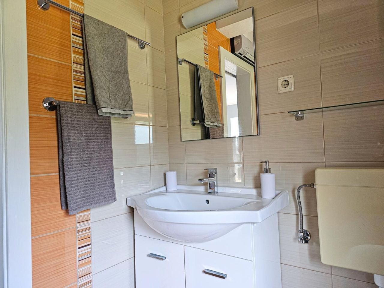 Отель, гостиница Barbat na Rabu, Хорватия, 763 м² - фото 10