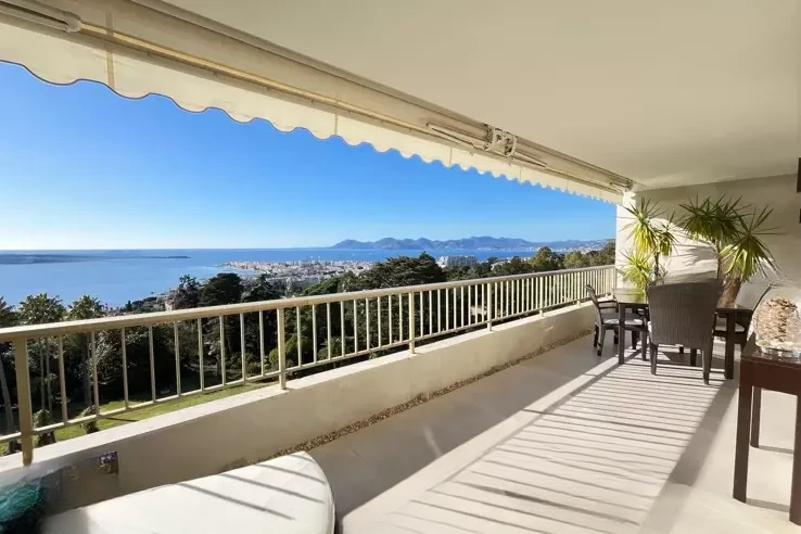 Квартира в Каннах, Франция, 108 м² - фото 1