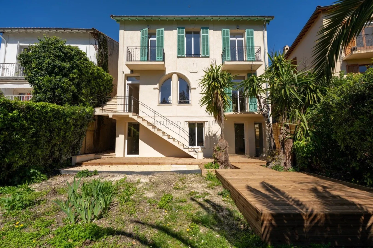 Квартира в Каннах, Франция, 189 м² - фото 1