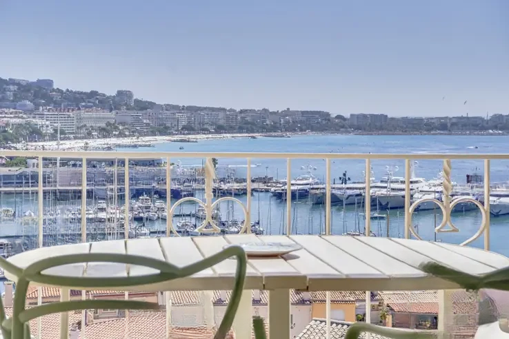 Квартира в Каннах, Франция, 88 м² - фото 1