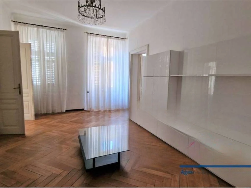 Квартира в Гориции, Италия, 292 м² - фото 2