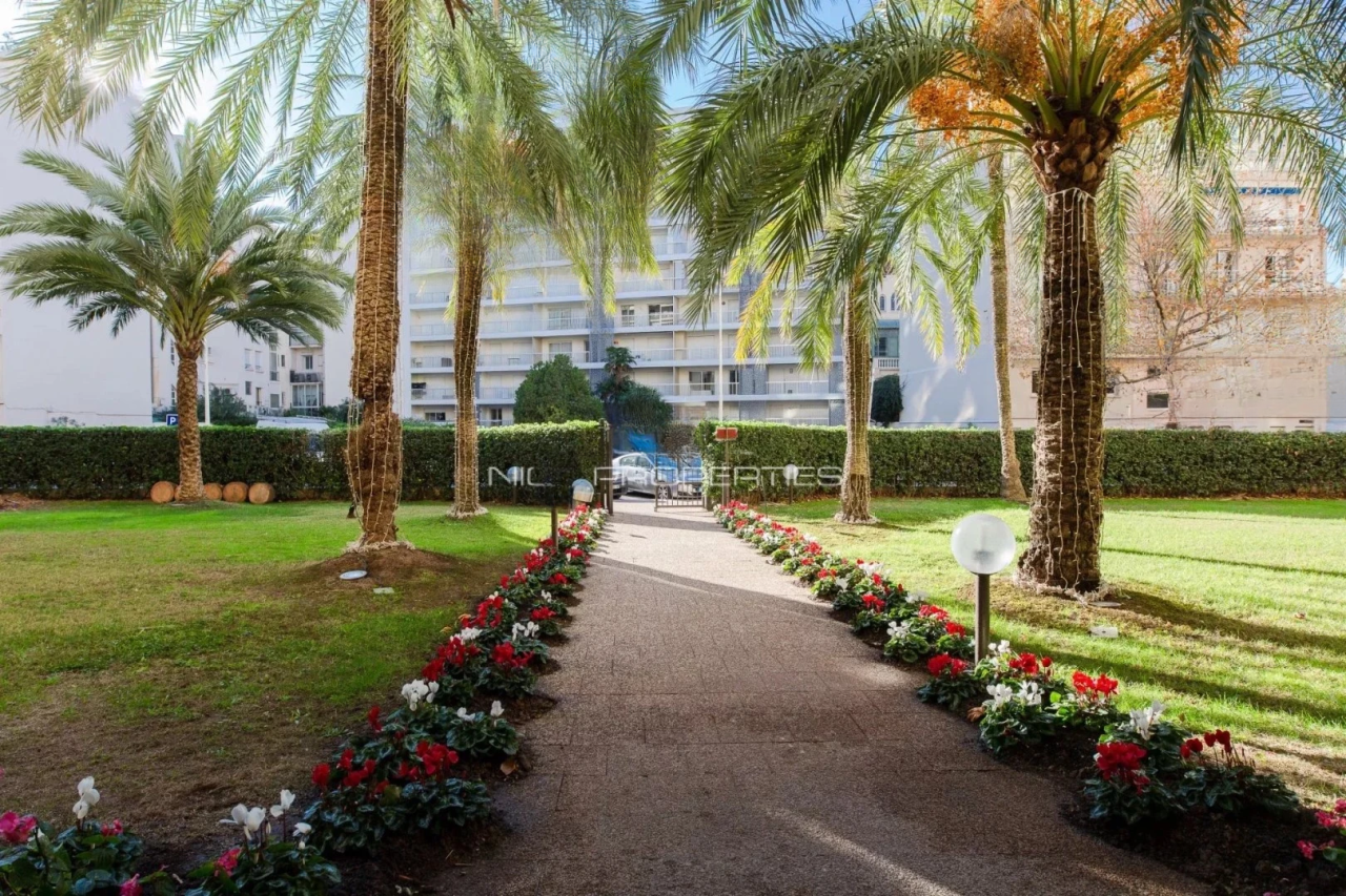 Квартира в Каннах, Франция, 82 м² - фото 3
