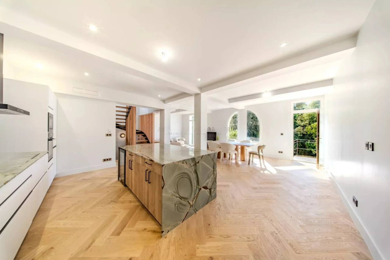 Квартира в Каннах, Франция, 189 м² - фото 4