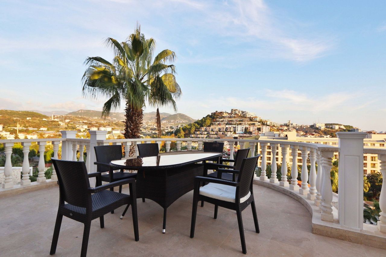 Вилла в Алании, Турция, 305 м² - фото 2