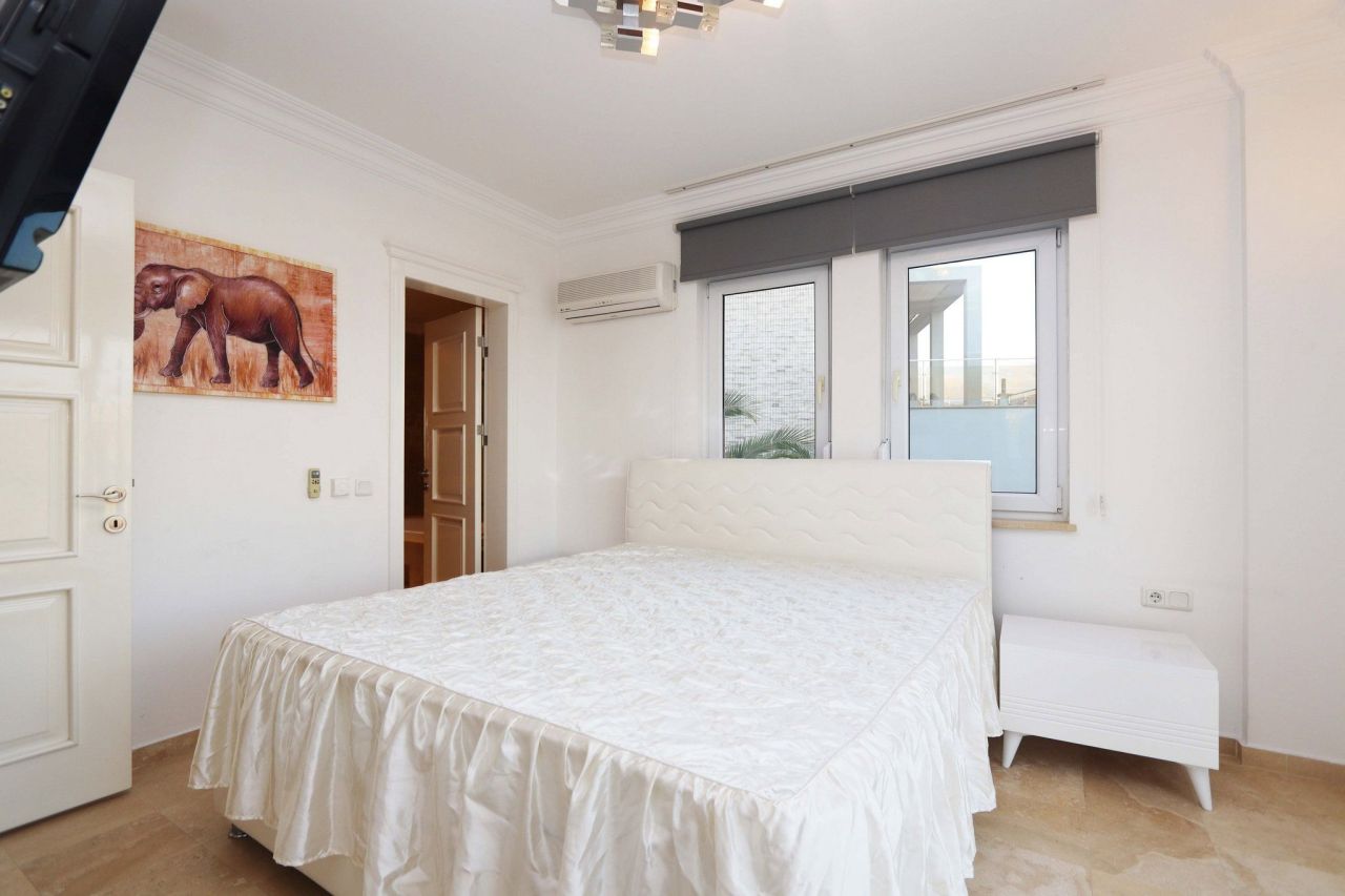 Вилла в Алании, Турция, 305 м² - фото 16