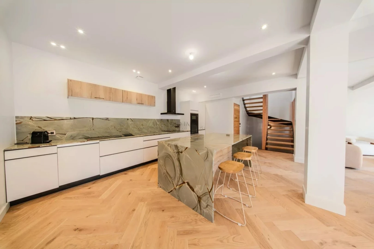 Квартира в Каннах, Франция, 189 м² - фото 11