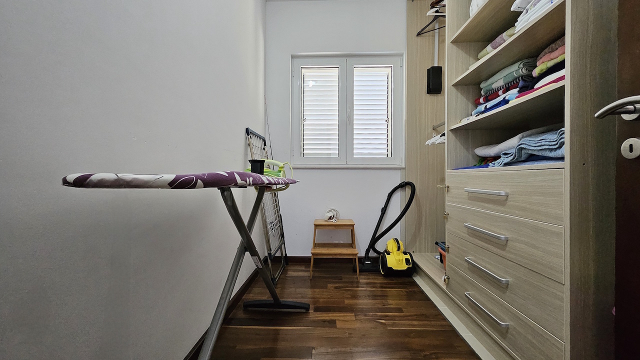 Квартира в Тивате, Черногория, 90 м² - фото 12