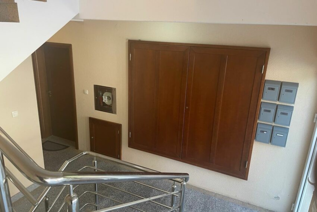 Квартира в Тивате, Черногория, 90 м² - фото 15