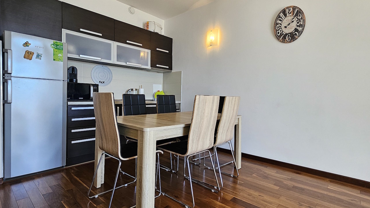 Квартира в Тивате, Черногория, 90 м² - фото 13