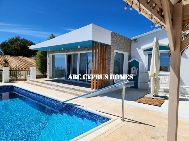 Бунгало в Пафосе, Кипр, 270 м² - фото 1