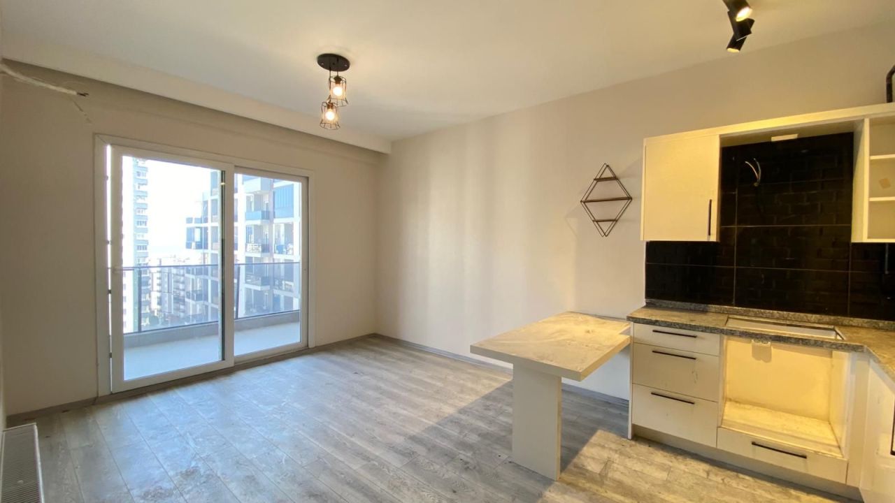 Квартира в Мерсине, Турция, 50 м² - фото 2