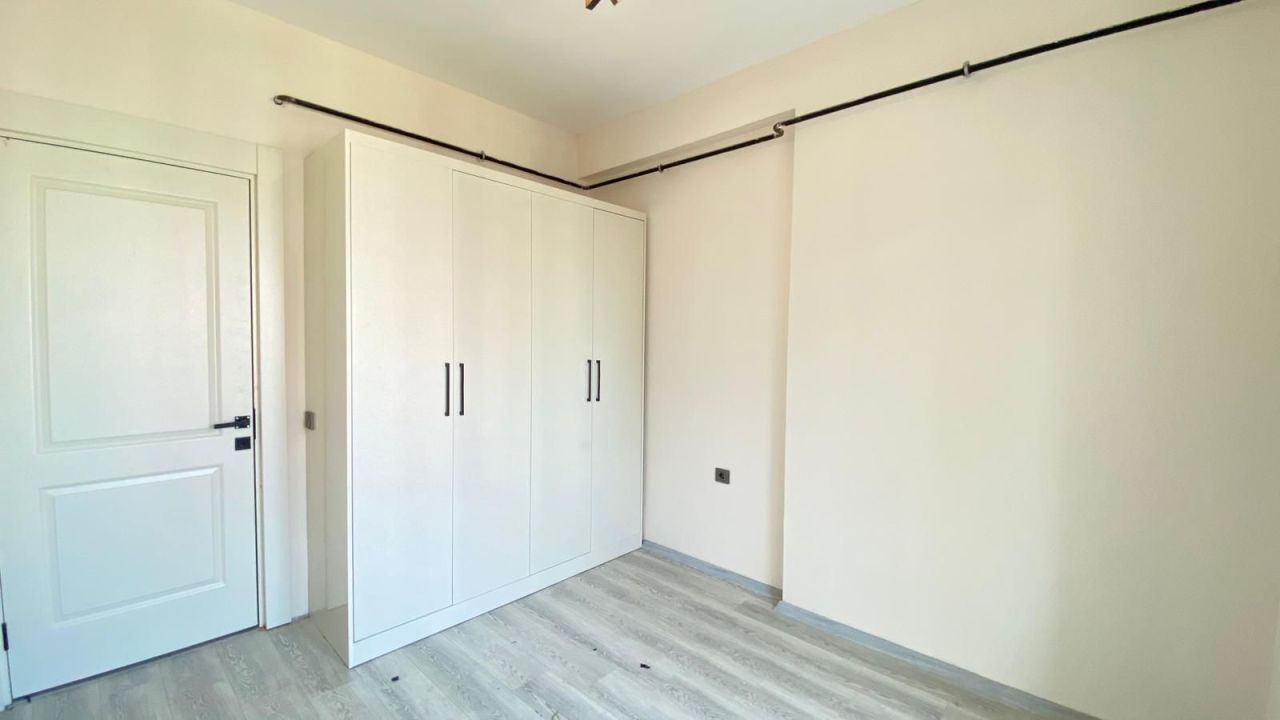 Квартира в Мерсине, Турция, 50 м² - фото 15