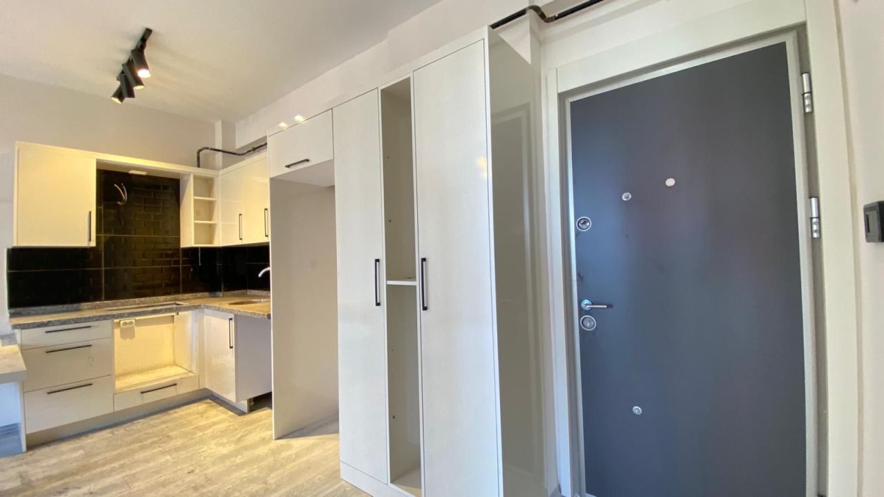 Квартира в Мерсине, Турция, 50 м² - фото 13
