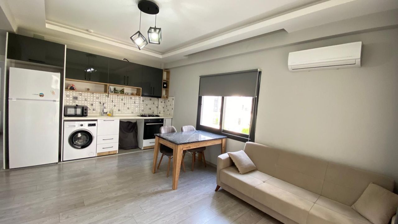 Квартира в Мерсине, Турция, 50 м² - фото 4
