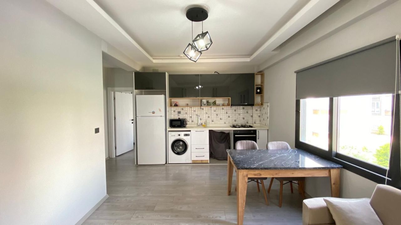 Квартира в Мерсине, Турция, 50 м² - фото 1