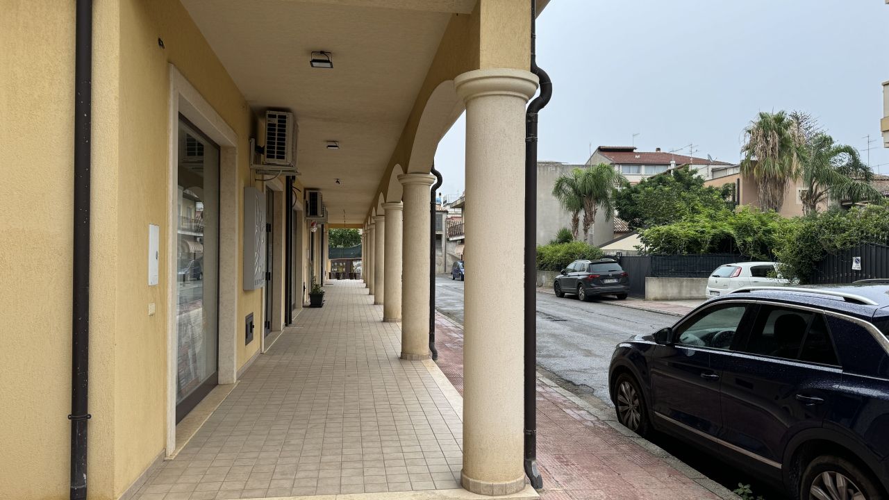 Квартира в Реджо-ди-Калабрии, Италия, 120 м² - фото 2
