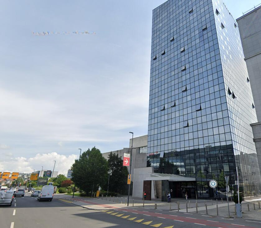 Офис в Любляне, Словения, 142 м² - фото 1