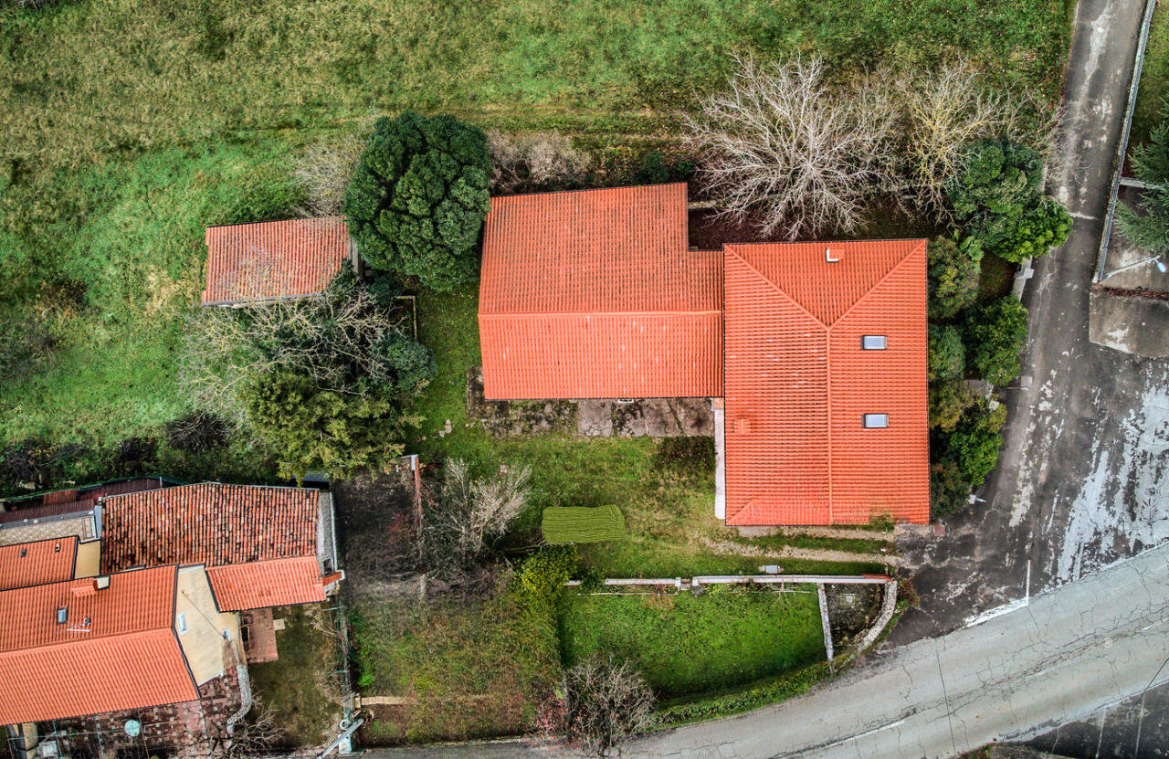 Ферма в Сежане, Словения, 3 327 м² - фото 2