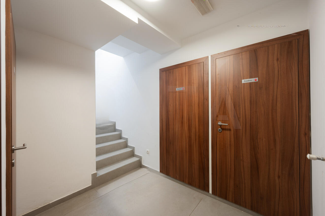 Офис в Любляне, Словения, 247 м² - фото 7