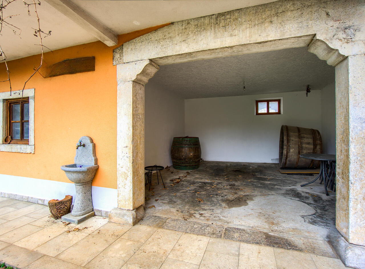 Ферма в Сежане, Словения, 3 327 м² - фото 11