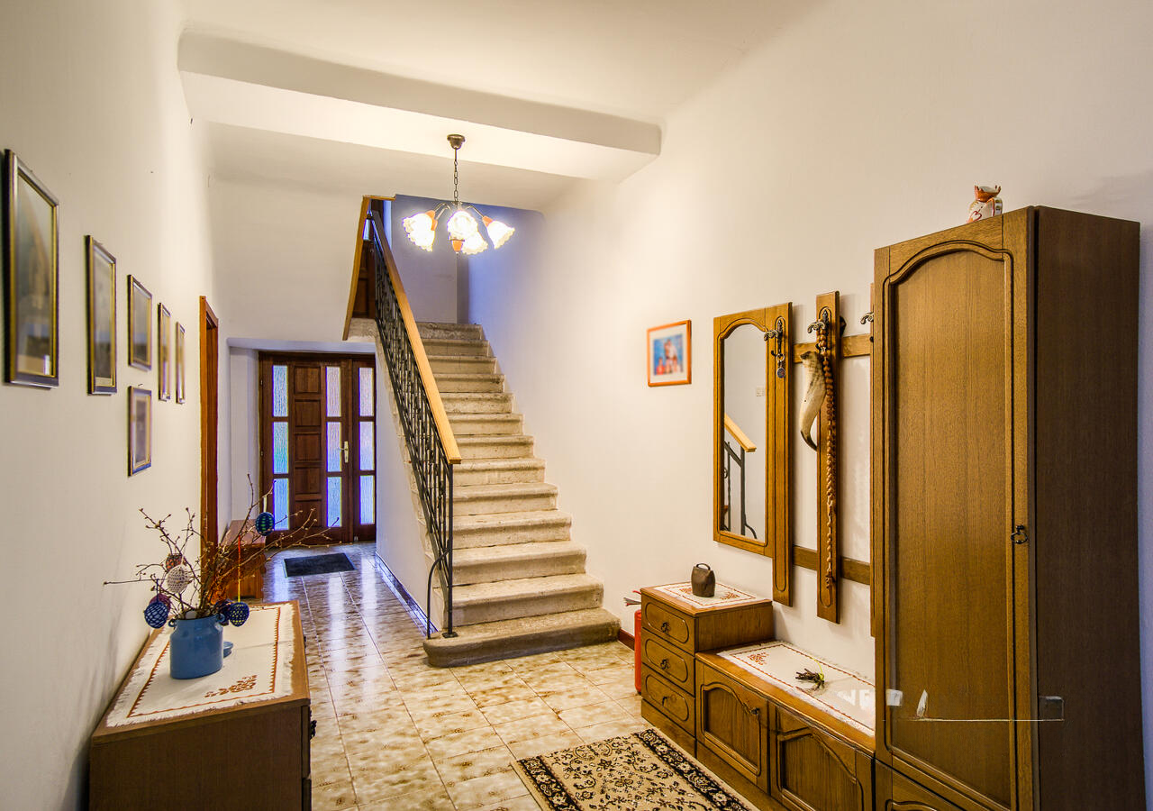 Ферма в Сежане, Словения, 3 327 м² - фото 12