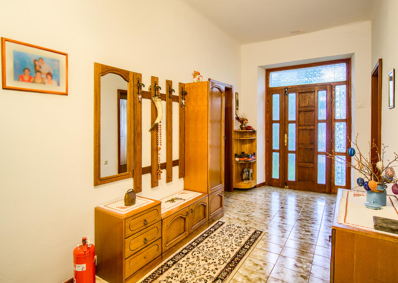 Ферма в Сежане, Словения, 3 327 м² - фото 13