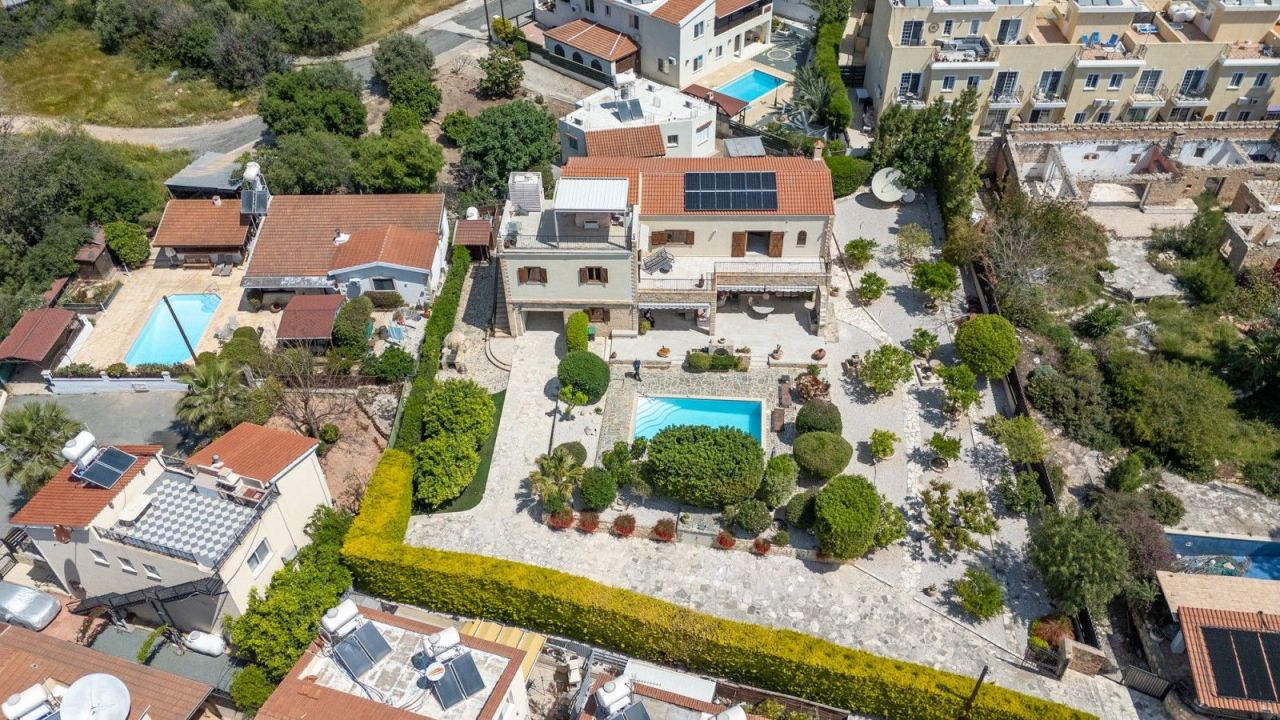 Вилла в Пафосе, Кипр, 346 м² - фото 2