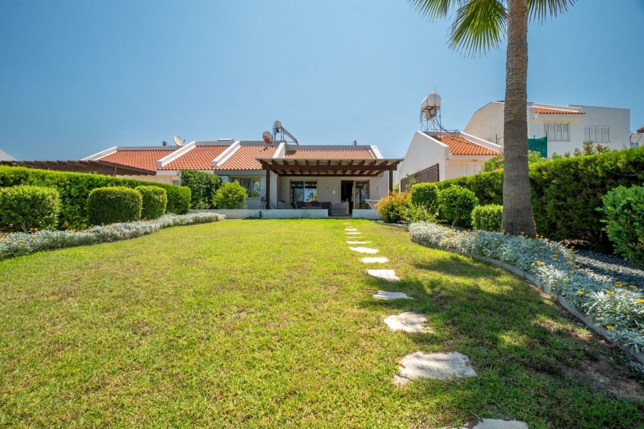 Вилла в Пафосе, Кипр, 75 м² - фото 2