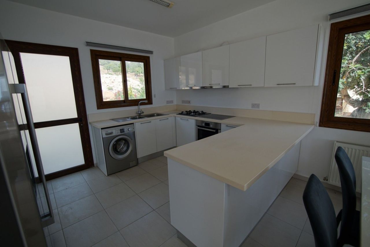 Вилла в Пафосе, Кипр, 200 м² - фото 7