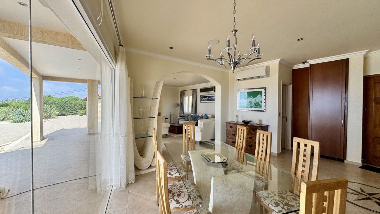 Вилла в Пафосе, Кипр, 345 м² - фото 8